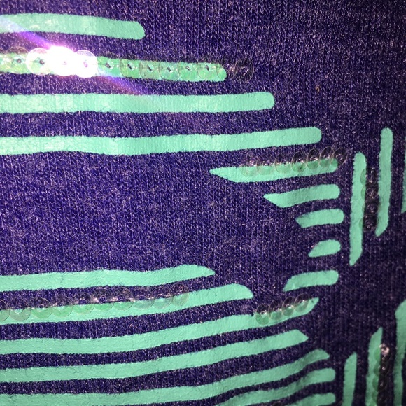 Long sleeve sequence heart shirt. - Picture 3 of 3